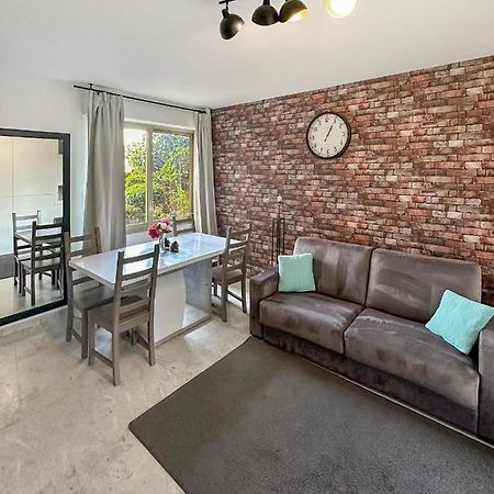 Magniolias - Residence Calme Avec Piscine, Tennis & Jardin Antibes Kültér fotó