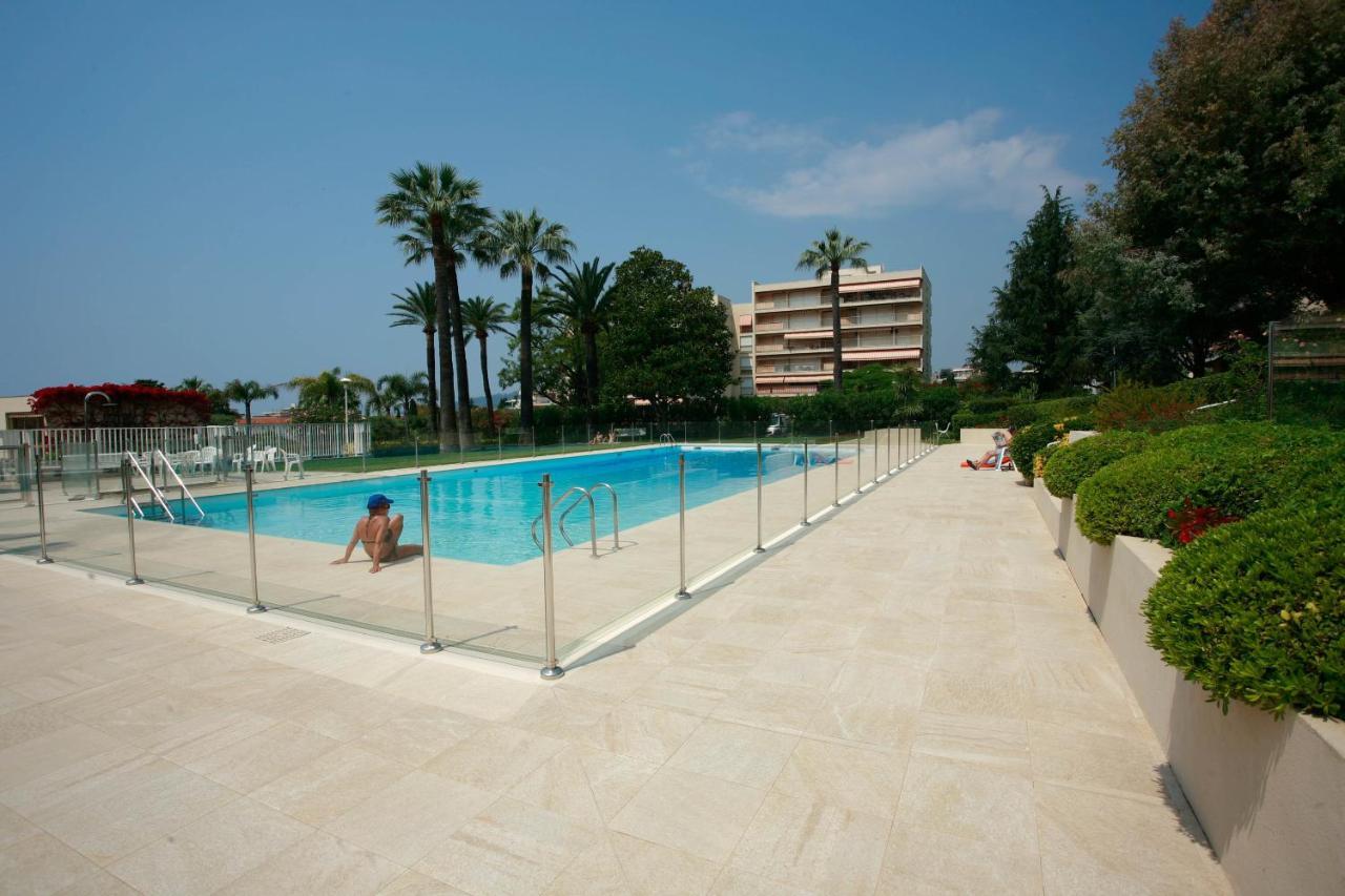 Magniolias - Residence Calme Avec Piscine, Tennis & Jardin Antibes Kültér fotó